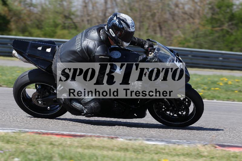 /Archiv-2022/07 16.04.2022 Speer Racing ADR/Gruppe gelb/3